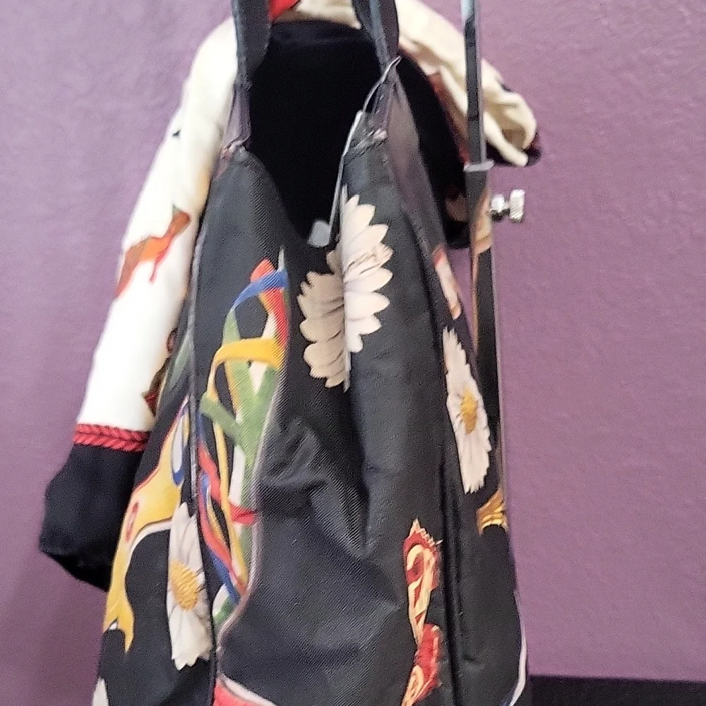 Salvatore Ferragamo Black Tote with Matching Scarf - Picture 4 of 15